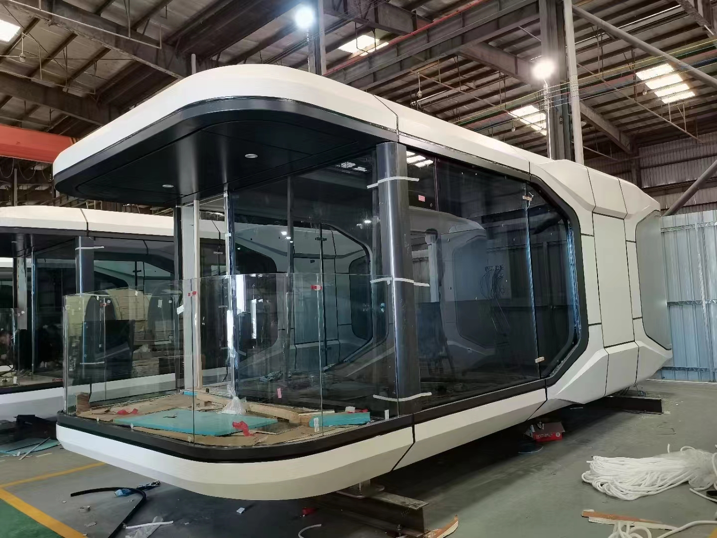 揚(yáng)州景區(qū)移動(dòng)小別墅鋁單板